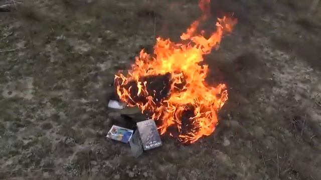 Почему нужно сжигать старые вещи Управление человеком через энергию вещей смотреть онлайн