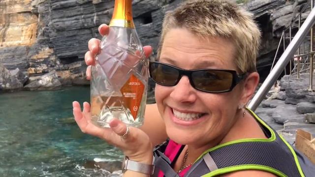 Prosecco on the Precipice in Portovenere смотреть онлайн