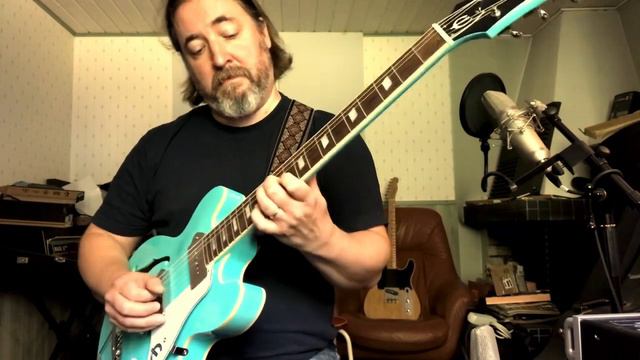 II-V-I-VI7 workout with Epiphone Casino Coupe Turquoise смотреть онлайн