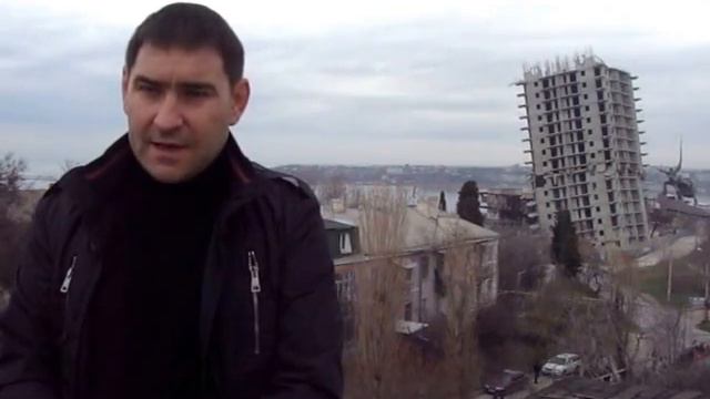 О взорванном, но не упавшем доме смотреть онлайн