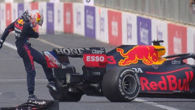 Ф-1 // Макс Ферстаппен разбил болид, лидируя за четыре круга до финиша на Гран-при Азербайджана. смотреть онлайн