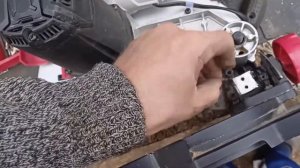 ЗУБР ЗПТ-210-1400 Л.  Ремонт ограничителя торцовочной пилы