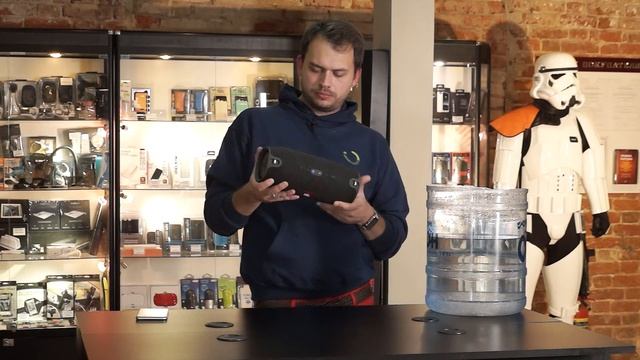 Новая JBL Xtreme, больше чем Infinity и играет хуже, но с влагозащитой! смотреть онлайн