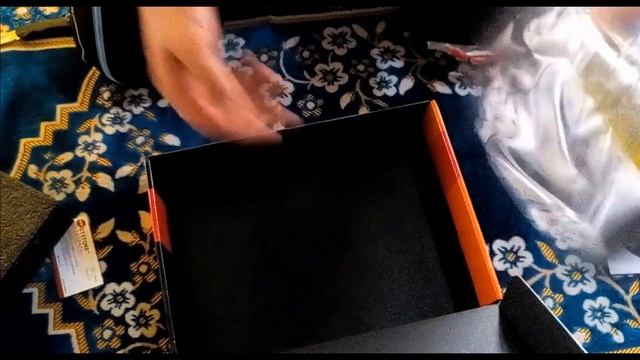 Unboxing My New Gaming Graphic Card | Gigabyte Radeon RX 560 OC 4GB GDDR5 смотреть онлайн