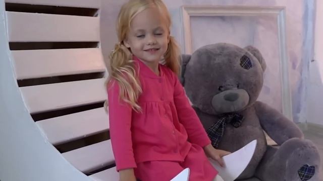 20 Most Beautiful Kid Models From Around The World смотреть онлайн