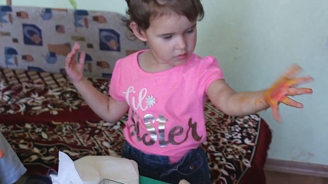 How to learn to draw. Kids painting on water. Art of drawing on water. смотреть онлайн