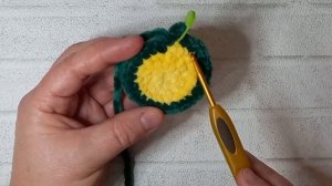 1 часть Весёлая лягушка крючком. Бесплатный мастер класс по вязанию крючком