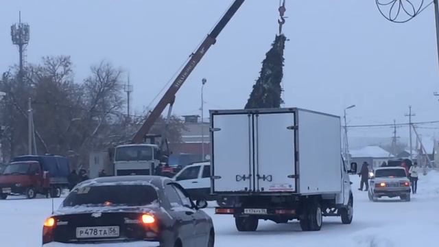 Ставят елку сорочинск смотреть онлайн