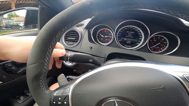 How To Enable Or Disable Front Windshield Wipers In Mercedes C W204 C63 AMG ( 2011-2014 )