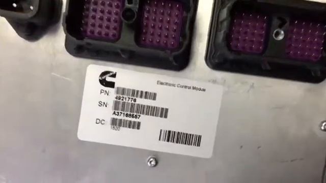 ELECTRONIC CONTROL MODULE ECU ENGINE CUMMINS 4921776 ; ЭЛЕКТРОННЫЙ БЛОК УПРАВЛЕНИЯ МОТОРОМ КАМИНС смотреть онлайн