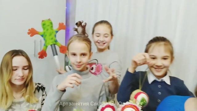 Новогодние шары. Валяние из шерсти смотреть онлайн