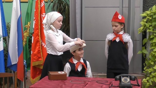 Армейский альбом. День Советской армии и ВМФ. 105-я годовщина РККА. смотреть онлайн