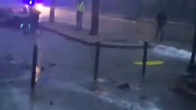 Погромы во Франции смотреть онлайн