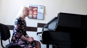 РАЗУЧИВАЕМ ПЕСЕНКУ про ОСЕНЬ. Уроки музыки для начинающих