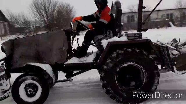 Чистим снег!!! Варим ДОМАШНЮЮ ЛАПШУ!!! Деревенские БУДНИ!!! смотреть онлайн