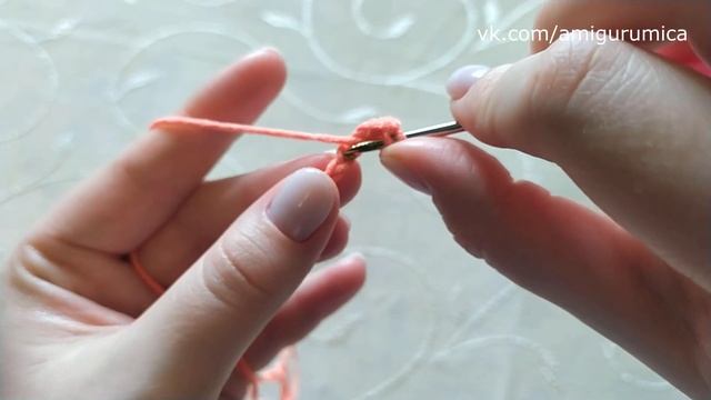 Цепочка из воздушных петель. Учимся вязать петли крючком. Вязание крючком для начинающих (1 урок) смотреть онлайн