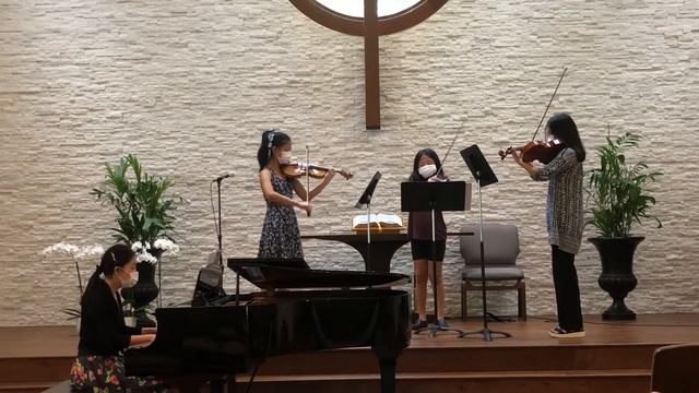 Tango by M. McLean performed by Park Sisters смотреть онлайн