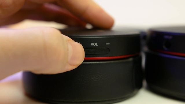 Best Extra Bass Heavy Headphones | Sony MDR XB950BT Review! смотреть онлайн