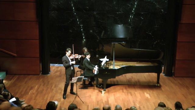 Javier Comesaña and Matteo Giuliani at Beethoven-Haus (Highlights) смотреть онлайн