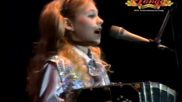niña prodigio parte1 festival de tango la falda смотреть онлайн