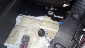 ДЖИЛИ АТЛАС 2.0 ⚡ Установка розетки питания 12v в багажное отделение