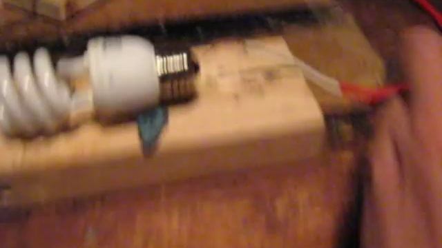 High Voltage Phenomenon - Gutted CFL Lighting 4 Foot Fluorescent смотреть онлайн