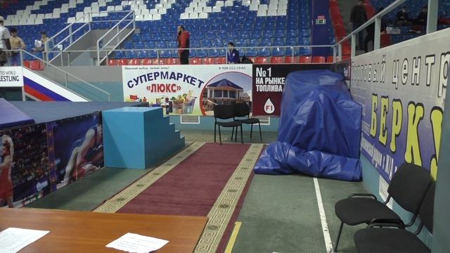 Процедура взвешивания борцов,СКФО до 48 кг, юноши до 18 лет. смотреть онлайн