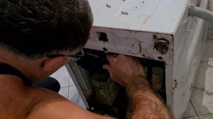 Не сливает воду стиральная машинка самсунг