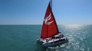 Аренда яхты в Сочи. 
Парусно-моторный катамаран Коломбо.