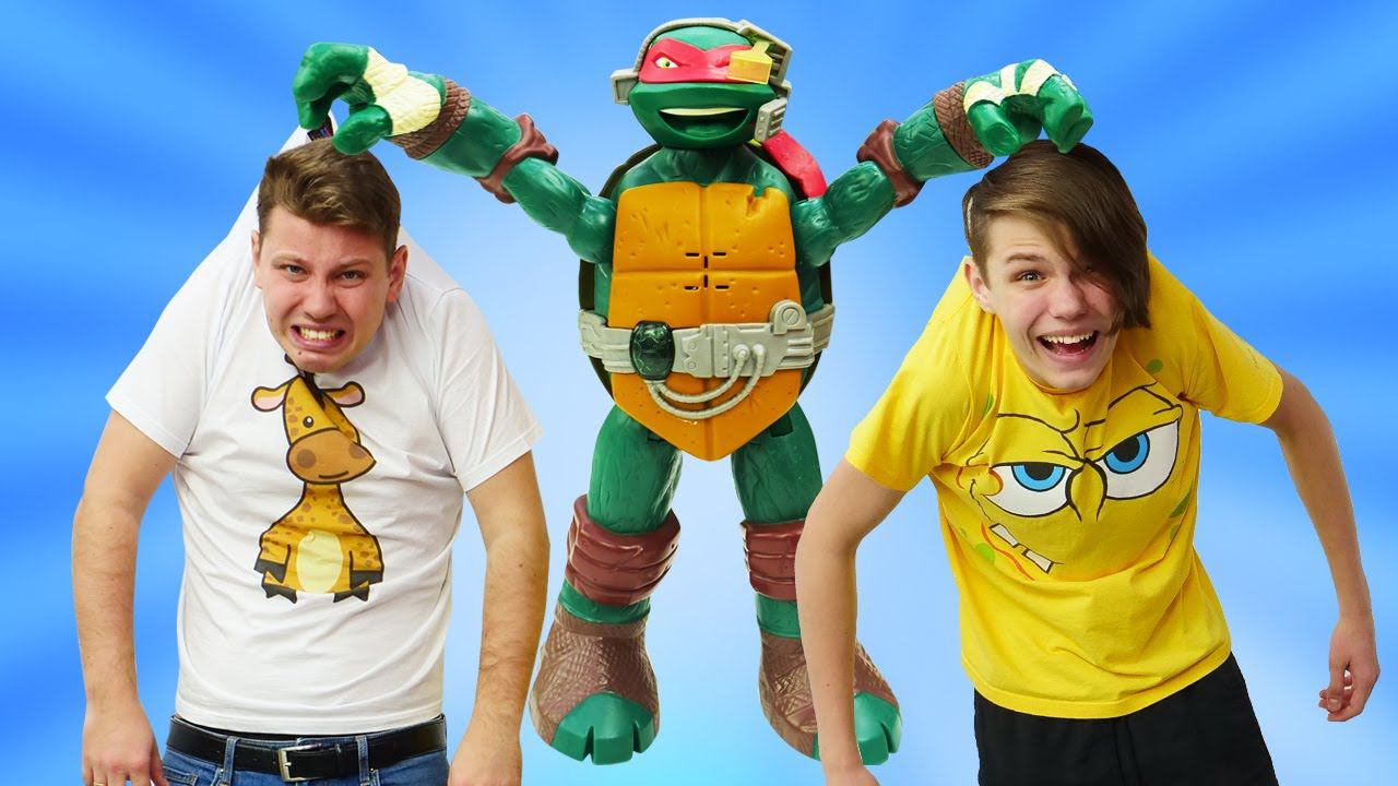 Злой Черепашка Ниндзя против Полицейской Академии! - Смешные видео для детей. Новые игры битвы смотреть онлайн