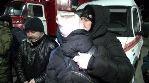 Из Мариуполя, который берут под контроль российски...енные, продолжается эвакуация мирного населения
