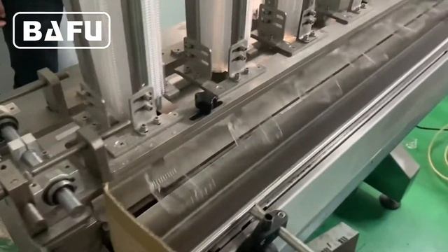 автомат для упаковки тортов, хлеба, печенья, печенья, горизонтальный упаковочный автомат смотреть онлайн