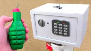 ✅ ТОП 10 МОЩНЫХ ПЕТАРД ПРОТИВ СЕЙФА ? ОТКРЫТЬ СЕЙФ БЕЗ КЛЮЧЕЙ ЧЕЛЛЕНДЖ ? БОЛЬШАЯ ПЕТАРДА + СЕЙФ