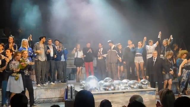 Dvor смотреть онлайн