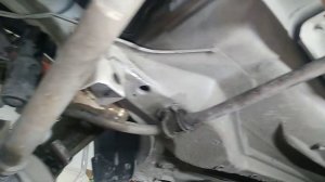 Лада гранта Lada Granta вытяжка домика нижнего рычага после удара колесом. бордюрки.