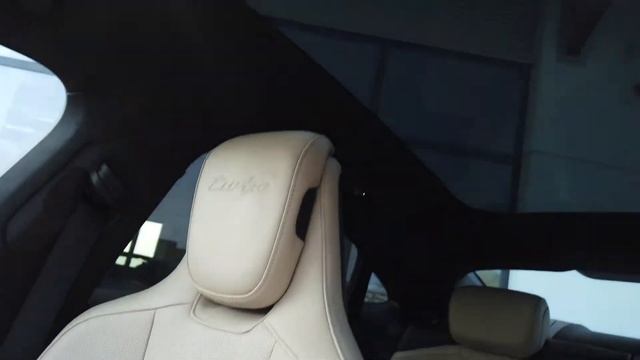 Porsche Taycan Turbo смотреть онлайн