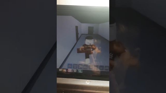 Как сбросить любой предмет в roblox смотреть онлайн