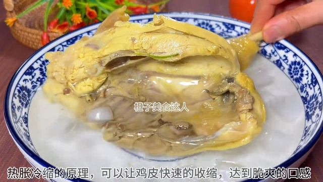 过年要多吃鸡肉，教你一个神仙做法，皮脆肉嫩，上桌3分钟就吃光 смотреть онлайн