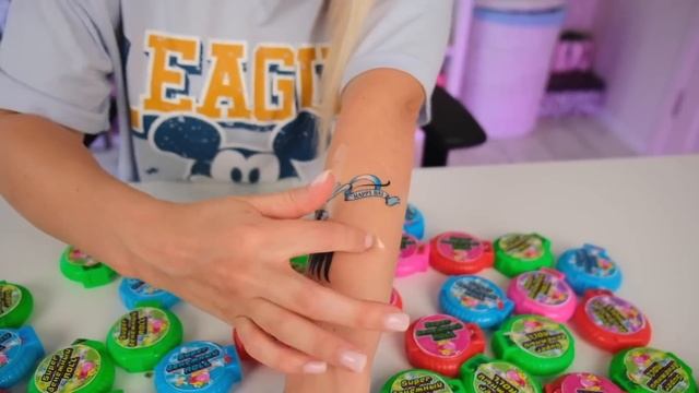 ДЕНЕЖНЫЕ ЖВАЧКИ Круче POP IT! Купила 100 штук! Сколько ДЕНЕГ Внутри? Алиса Лисова ПОПИТЕРША смотреть онлайн
