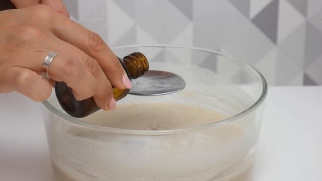 ДЕЛАЕМ НАТУРАЛЬНЫЕ ШАМПУНИ ДЛЯ СОБАК СВОИМИ РУКАМИ | 3 разных рецепта домашних шампуней смотреть онлайн