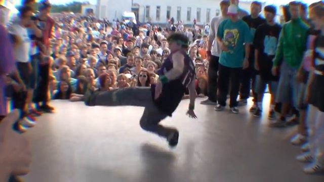 United Zoo vs Invaderz vs Piter|Chita Snickers Urbania 2011 Saint-Petersburg смотреть онлайн