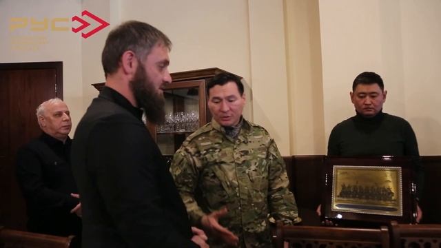 Глава Республики Калмыкия в очередной раз посетил Российский Университет Спецназа смотреть онлайн