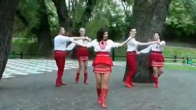 Моника Белуччи... смотреть онлайн