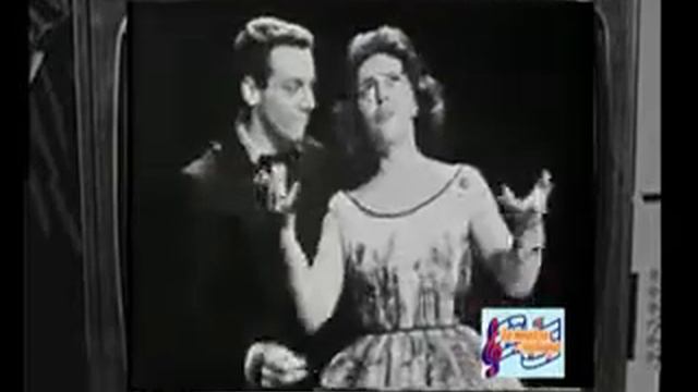 Dorelli Johnny-Boccuccia di rosa смотреть онлайн