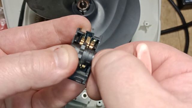 Тепловентилятор DeLonghi Ремонт переключателя, Температура, Реальная мощность. смотреть онлайн