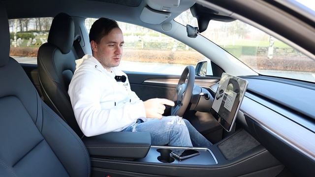 2022 Tesla Model Y Long Range - Обзор изменений модели 2022 года смотреть онлайн