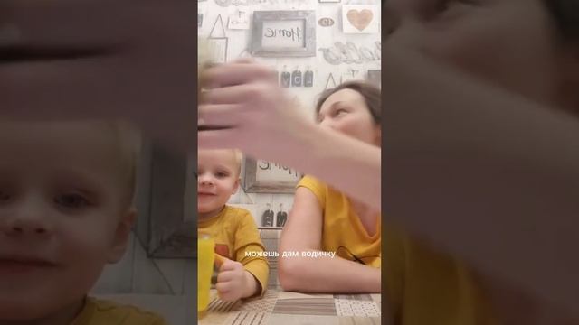 Как приучить малыша пить воду? смотреть онлайн