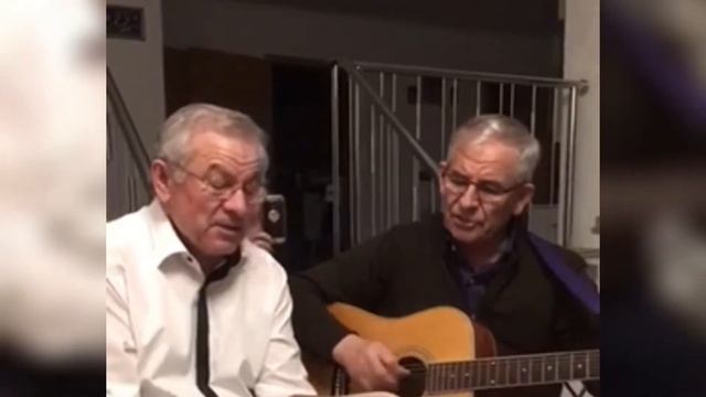 Годы улетают словно облака!А время быстро улетает словно птица. смотреть онлайн