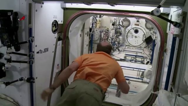 5. Законы движения Ньютона. Искусственный спутник Земли. Ракета - носитель. Реактивный двигатель. смотреть онлайн