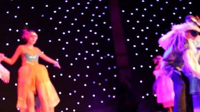 На балу. Маска, кто ты ??? смотреть онлайн